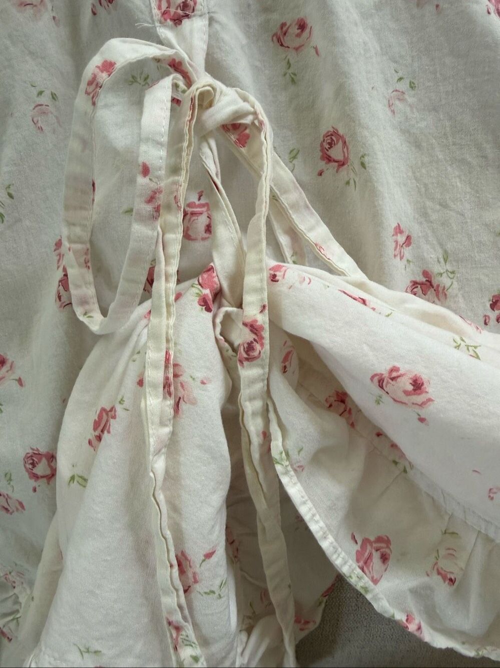 Simply Shabby Chic Pink Rosebuds Balloon Shade 40" X 60" - Picture 3 of 6